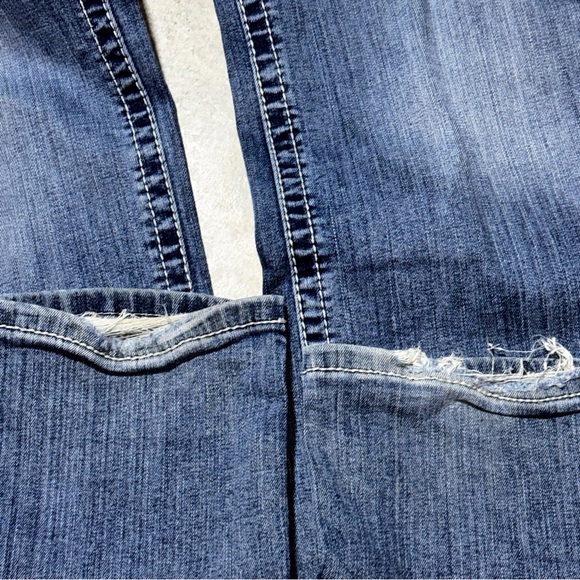 Ariat R.E.A.L. Rainstorm Straight Leg Jeans - Picture 4 of 15